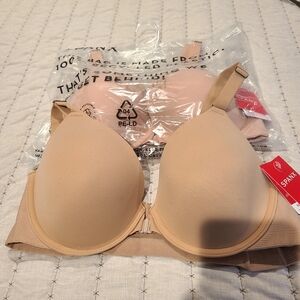 NWT SPANX bra sz 38B